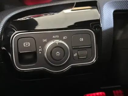 Photo 23 Mercedes Classe A Gén. IV (W177) Ph1 35 AMG 5