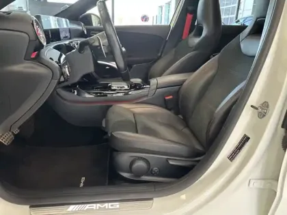 Photo 20 Mercedes Classe A 35 AMG 2.0 306 4MATIC 