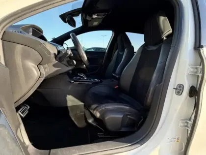 Photo 20 Peugeot 308 Gén. II Ph2 NG GT Pack 5