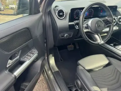 Photo 8 Mercedes GLA 180 d Business Line