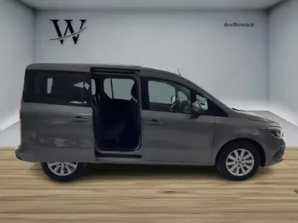 Photo 19 Mercedes CLA T 180 d PROGRESSIVE Standard