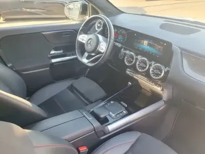 Photo 7 Mercedes GLA 250 e AMG Line