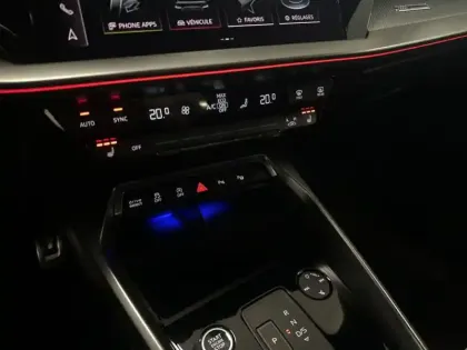 Photo 18 Audi A3 Gén. IV Ph1 Business line 4