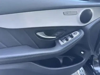 Photo 19 Mercedes GLC  300de 4MATIC Coupé AMG Lin
