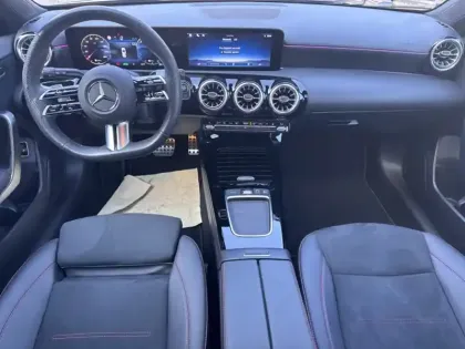 Photo 8 Mercedes Classe A 250 e Hybrid EQ AMG Line