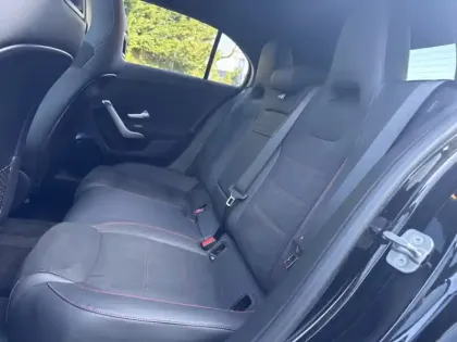 Photo 16 Mercedes Classe A 250 e Hybrid EQ AMG Line