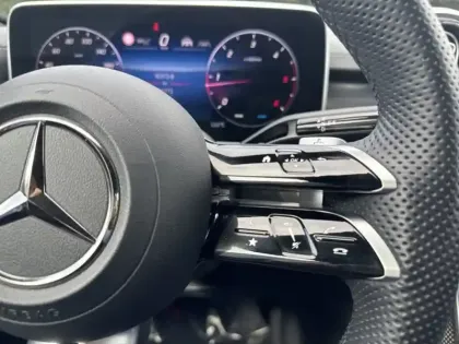 Photo 12 Mercedes Classe C  200 d Berline AMG Lin