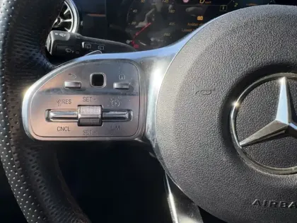 Photo 15 Mercedes Classe A 180 d AMG Line