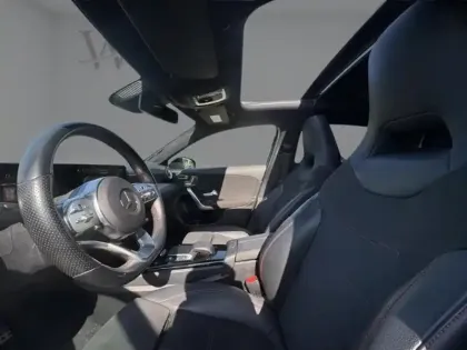 Photo 17 Mercedes Classe A 180 d AMG Line