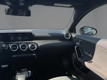 Photo 14 Mercedes Classe A 180 d AMG Line