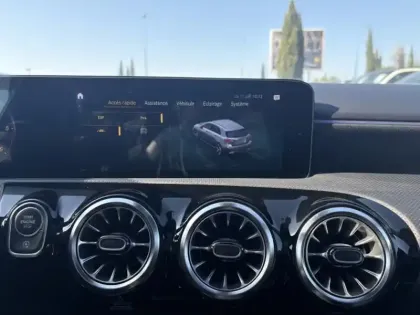 Photo 19 Mercedes Classe A 180 d AMG Line