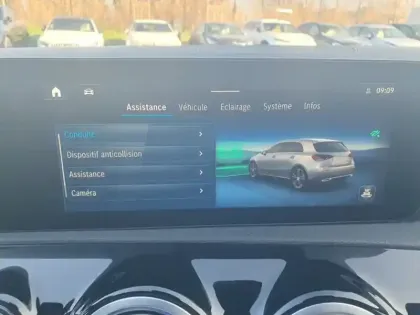 Photo 10 Mercedes Classe A 250 e Hybrid EQ AMG Line