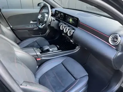 Photo 22 Mercedes Classe A 200 d Berline AMG Line