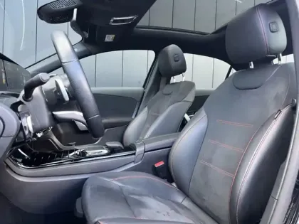 Photo 21 Mercedes Classe A 200 d Berline AMG Line