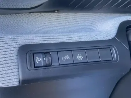 Photo 11 Citroën C3 Gén. IV Ph1 MAX 5