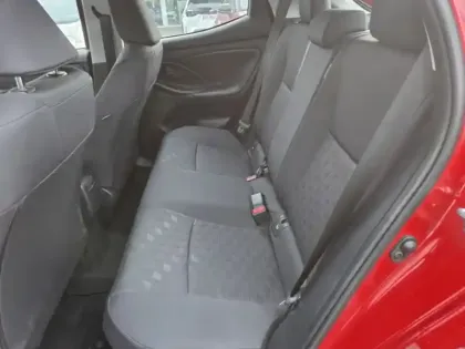 Photo 12 Toyota Yaris Hybride 116h Dynamic