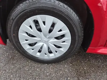 Photo 8 Toyota Yaris Hybride 116h Dynamic