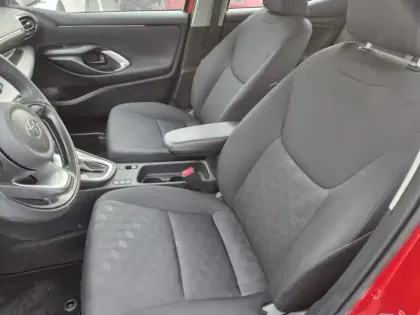 Photo 11 Toyota Yaris Hybride 116h Dynamic