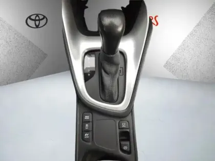 Photo 16 Toyota Yaris Hybride 116h Design PACK CONFORT