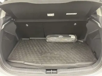 Photo 9 Toyota Yaris Hybride 116h Design