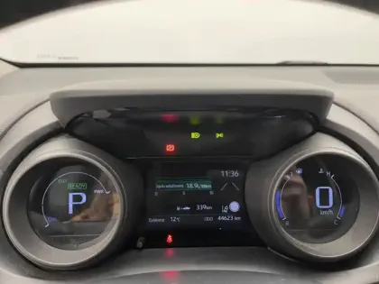 Photo 24 Toyota Yaris Hybride 116h Design