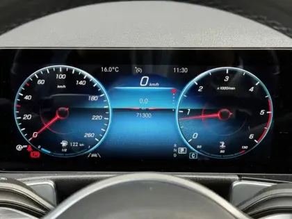 Photo 15 Mercedes GLB 200 d Business Line