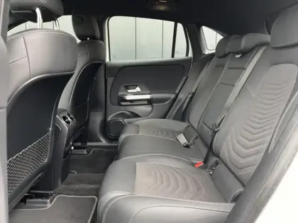 Photo 24 Mercedes EQA 250+ Edition