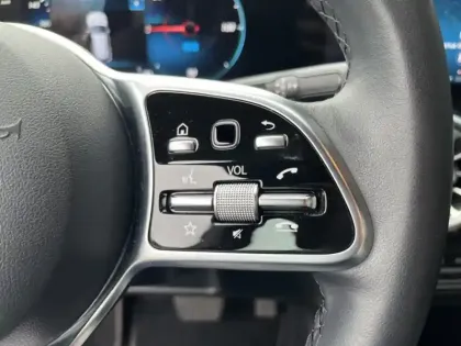 Photo 21 Mercedes EQA 250+ Edition