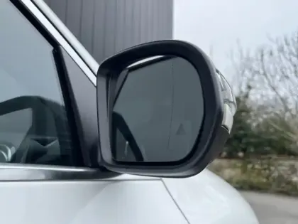 Photo 17 Mercedes EQA 250+ Edition