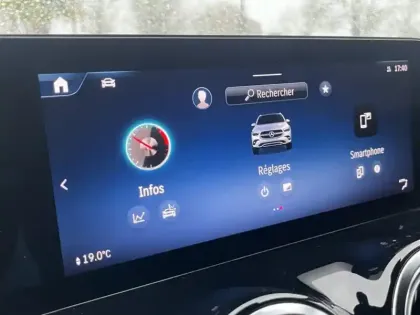 Photo 13 Mercedes GLA 200 d AMG Line