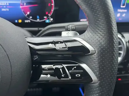 Photo 24 Mercedes GLA 200 d AMG Line