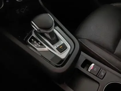 Photo 24 Renault Arkana E-Tech 145 - 21B R.S. Line