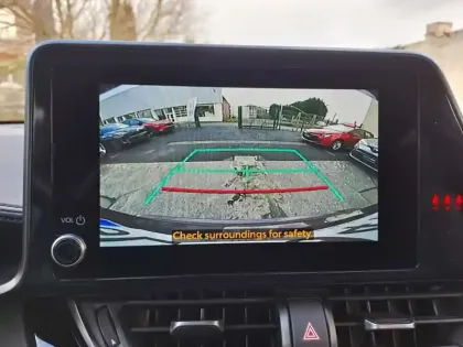 Photo 14 Toyota C-HR 1.8 Hybride 122 Design