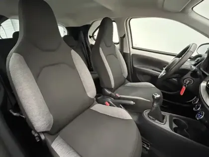 Photo 20 Toyota Aygo 1.0 VVT-i 72 Dynamic