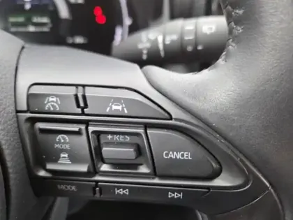 Photo 16 Toyota Yaris Hybride 116h Design