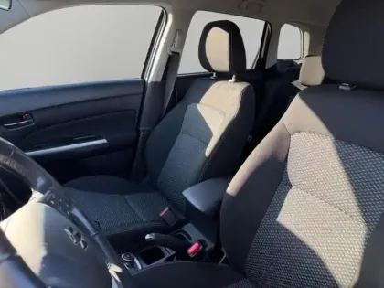 Photo 8 Suzuki Vitara  1.4 Boosterjet Hybrid 129ch Privilège Allgrip