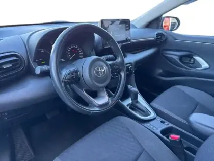 Photo 8 Toyota Yaris  116h Dynamic 5p MY22