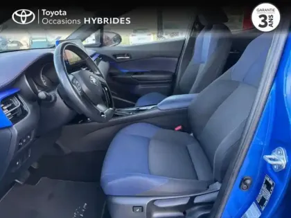 Photo 10 Toyota C-HR  122h Graphic 2WD E-CVT RC18