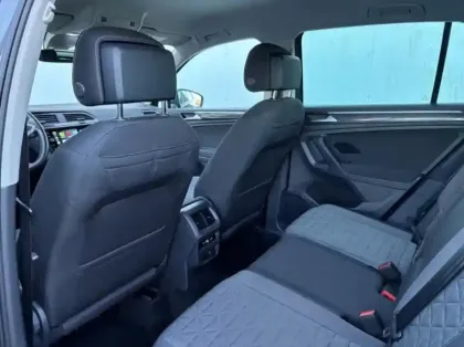 Photo 6 Volkswagen Tiguan  2.0 TDI 150ch Life Business DSG7