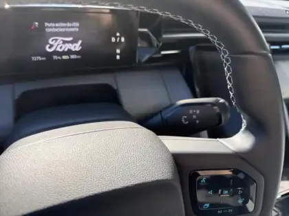 Photo 7 Ford Explorer  204ch Extended Range 79kWh RWD