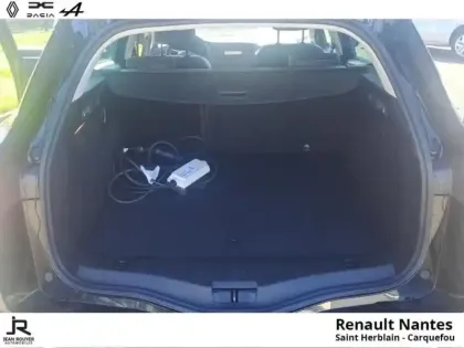 Photo 14 Renault Megane  Estate 1.6 E-Tech Plug-in 160ch Intens