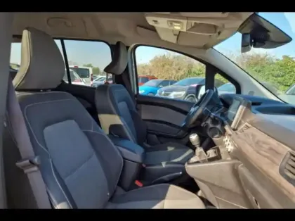 Photo 9 Renault Kangoo  1.5 Blue dCi 115ch Techno - 23