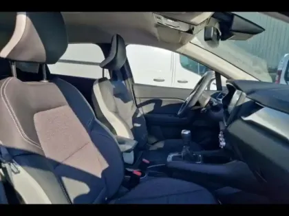 Photo 9 Renault Captur  1.3 TCe mild hybrid 140ch Techno