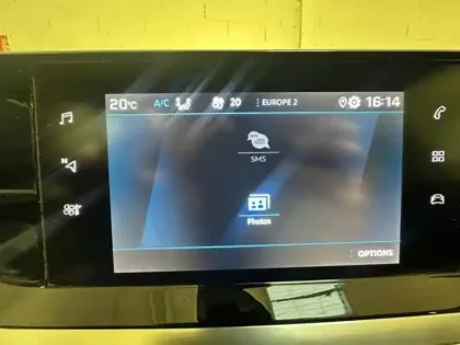 Photo 14 Peugeot 2008  1.2 PureTech 100ch S&S Style