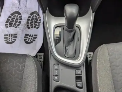 Photo 13 Toyota Yaris  Cross 116h Dynamic Business + Programme Beyond Zero Academy MY22