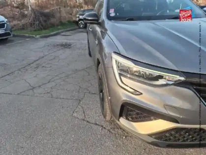 Photo 12 Renault Arkana  1.6 E-Tech hybride 145ch Engineered -22