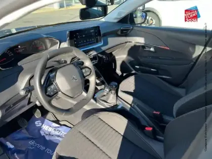 Photo 29 Peugeot 208  1.5 BlueHDi 100ch S&S Active