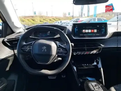 Photo 14 Peugeot 208  e- 136ch Roadtrip