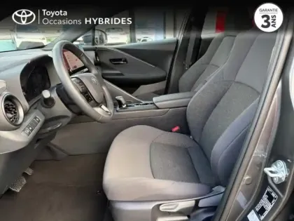 Photo 10 Toyota C-HR  1.8 Hybride 140ch Dynamic MY25