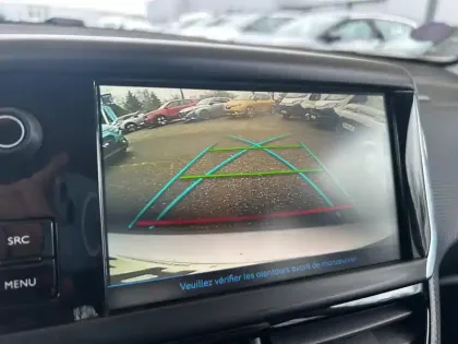 Photo 26 Peugeot 208  1.2 PureTech 82ch E6.c Signature 5p GPS CAMERA